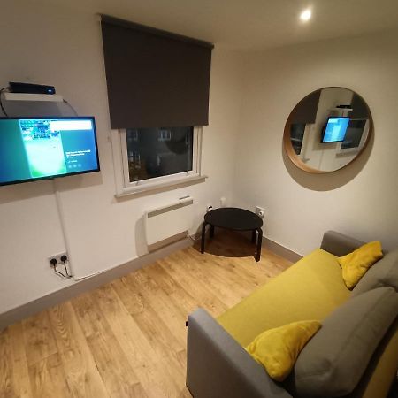Lovely 1 Bedroom Apartment In Λονδίνο Εξωτερικό φωτογραφία