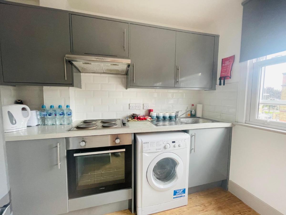 Lovely 1 Bedroom Apartment In Λονδίνο Εξωτερικό φωτογραφία