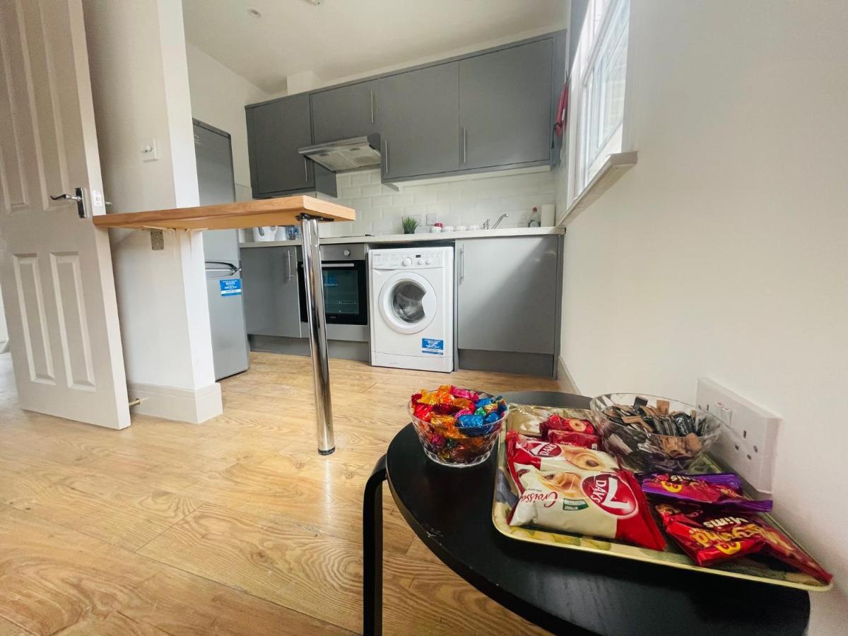 Lovely 1 Bedroom Apartment In Λονδίνο Εξωτερικό φωτογραφία